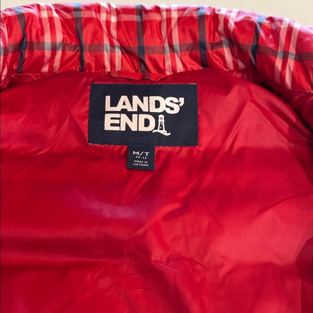 Lands' End Red Plaid Puffer Vest Size Medium Tall - Picture 6 of 7
